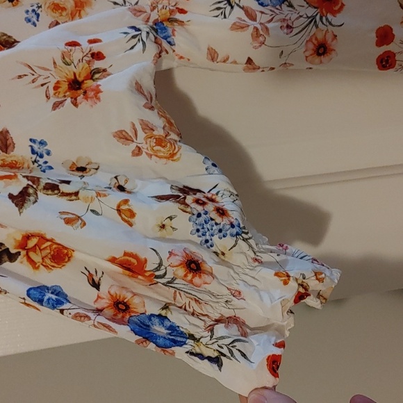 NWOT Floral V-Neck Dress Women's Small Anthro Inspired - Picture 5 of 7